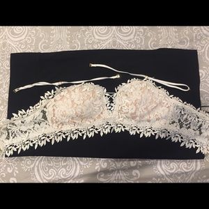 Forever 21 White Floral zipper back bustier